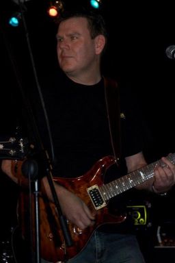 carl of lightning tamworth midlands rock covers band with sei original bass